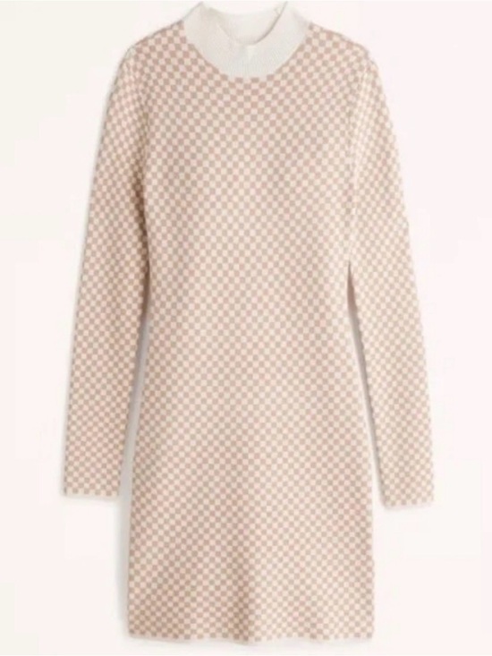 Abercrombie & Fitch Dresses & Skirts - NWT Abercrombie & Fitch Long Sleeve Checkerboard‎ Sweater Dress in Light Brown